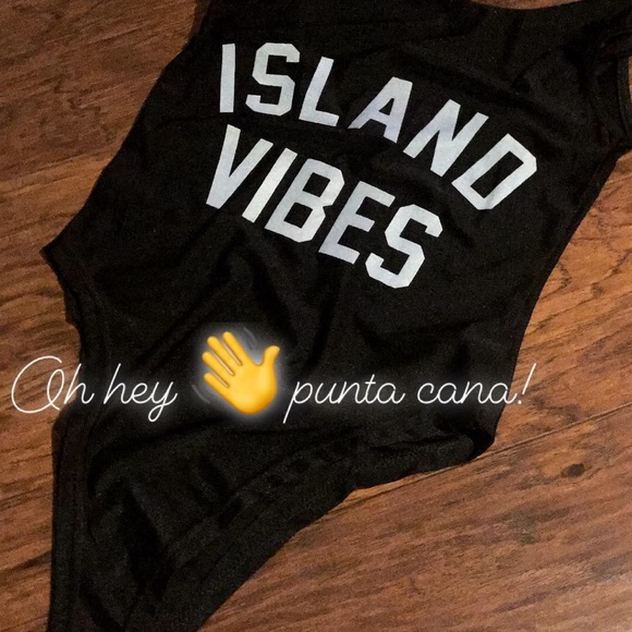 Bathing suit - Picture 4 of 4